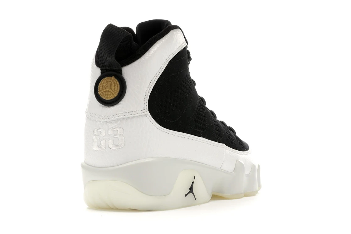 Vue 31 de Jordan 9 Retro City of Flight