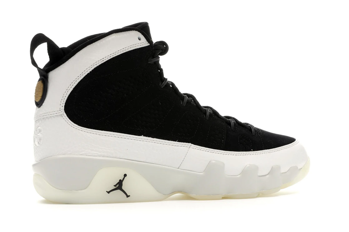 Vue 35 de Jordan 9 Retro City of Flight