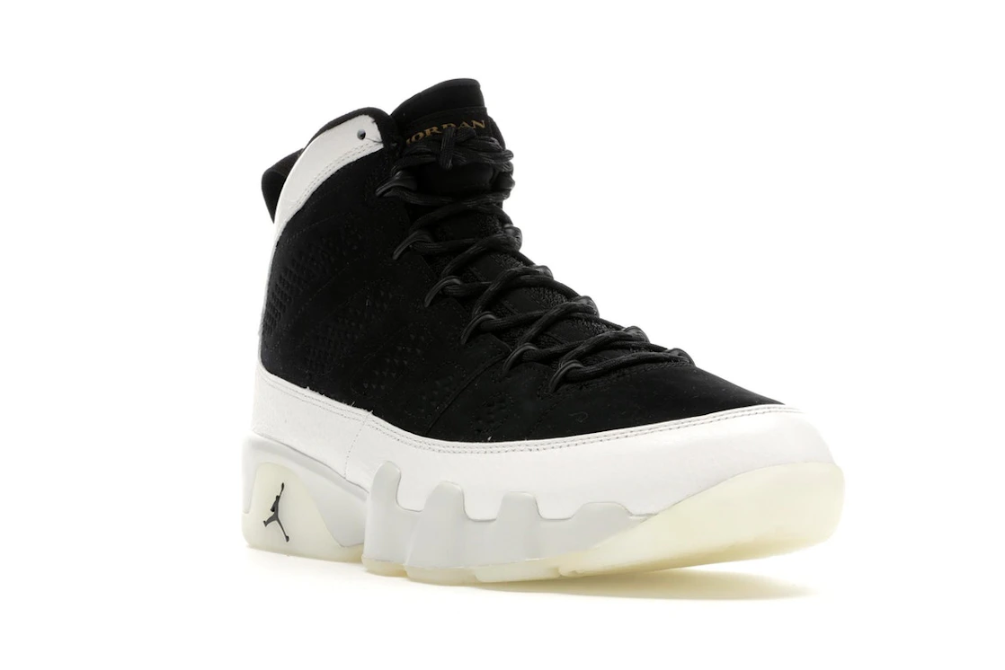 Vue 7 de Jordan 9 Retro City of Flight
