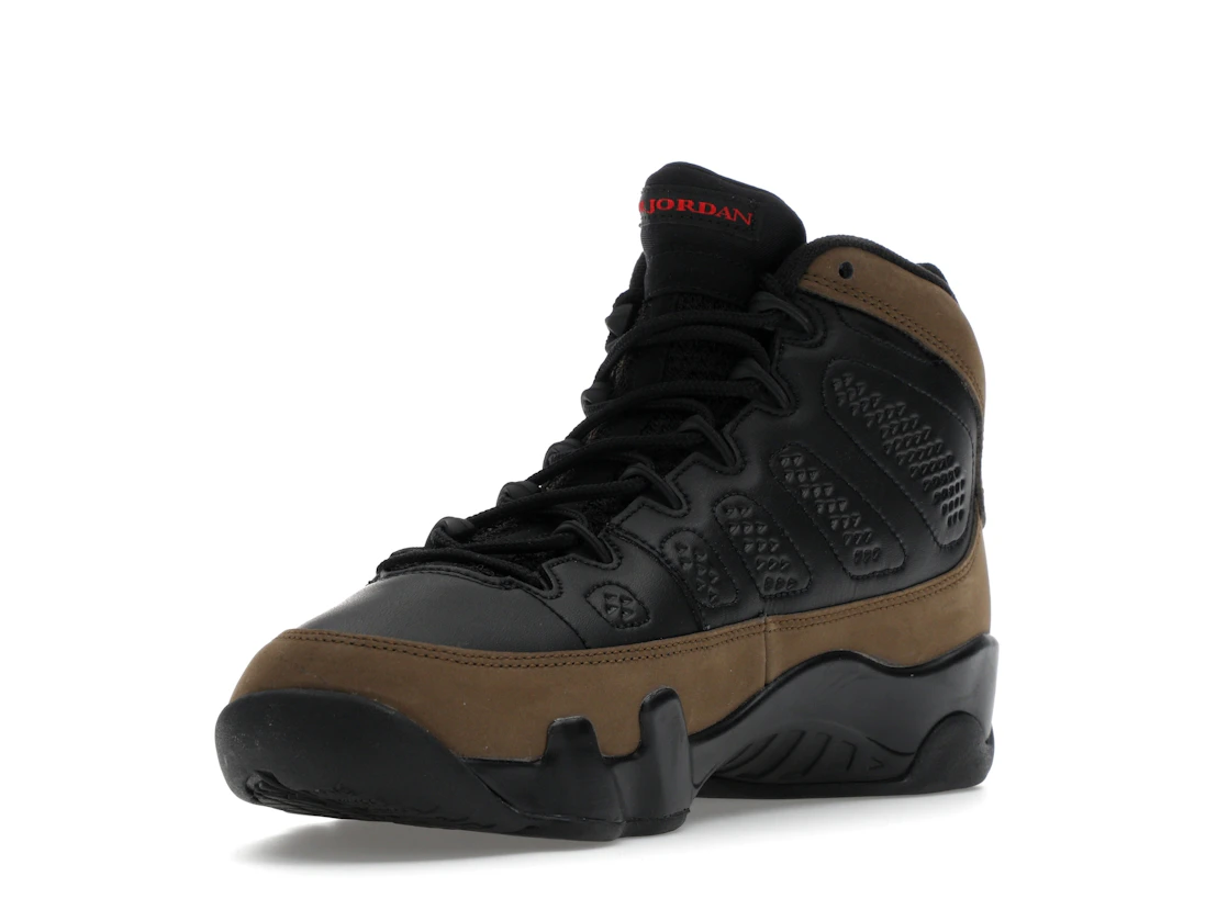 Vue 14 de Jordan 9 Retro Olive (2024) (GS)