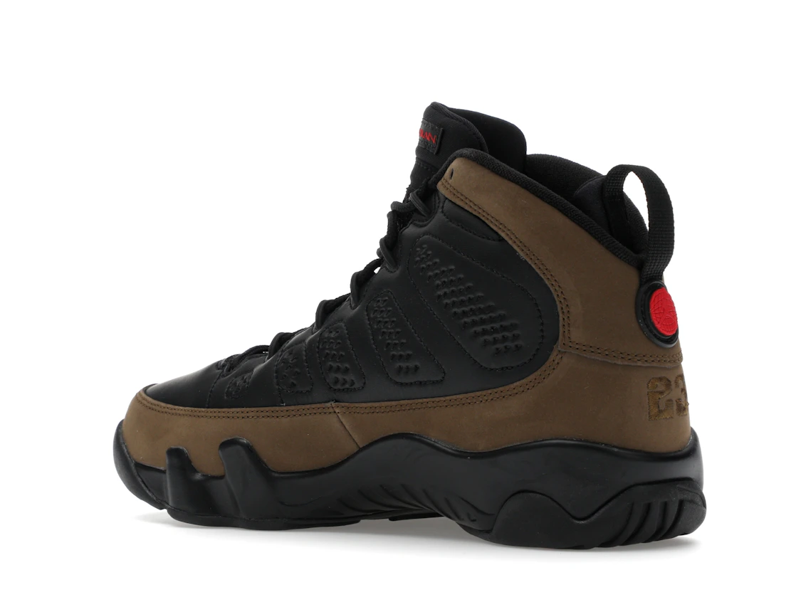 Vue 23 de Jordan 9 Retro Olive (2024) (GS)