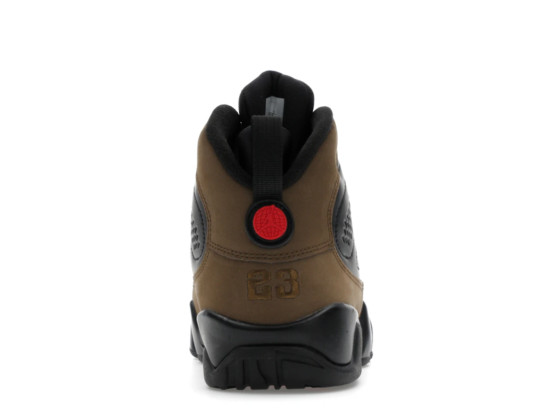Vue 28 de Jordan 9 Retro Olive (2024) (GS)
