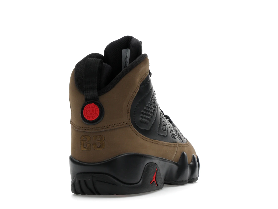 Vue 30 de Jordan 9 Retro Olive (2024) (GS)