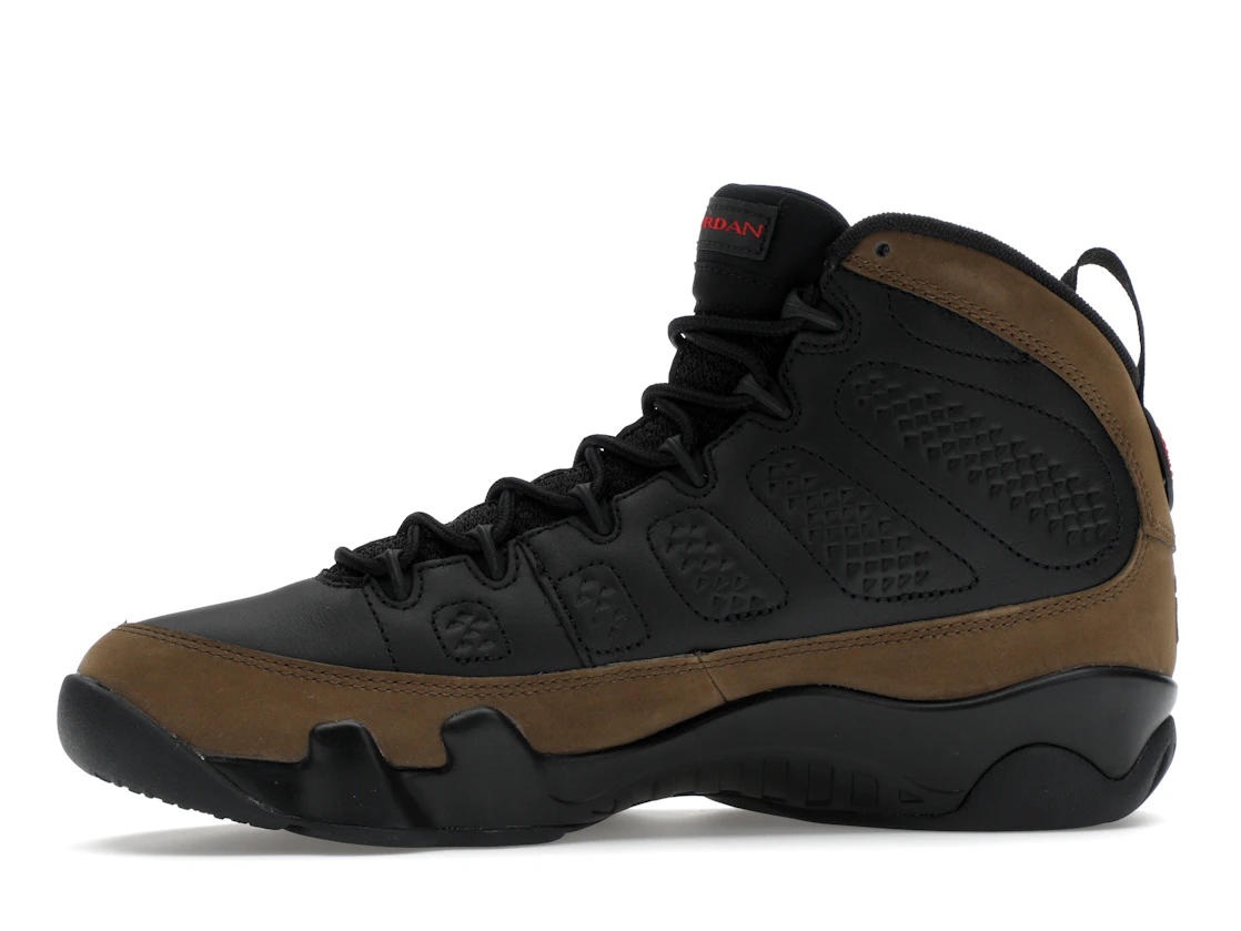 Vue 18 de Jordan 9 Retro Olive (2024)