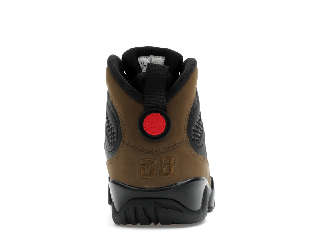 Vue 28 de Jordan 9 Retro Olive (2024)