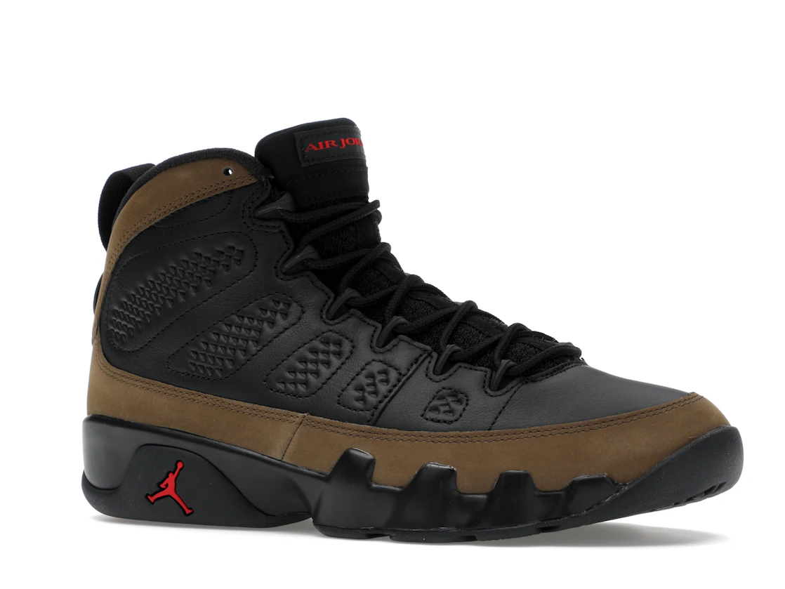 Vue 4 de Jordan 9 Retro Olive (2024)