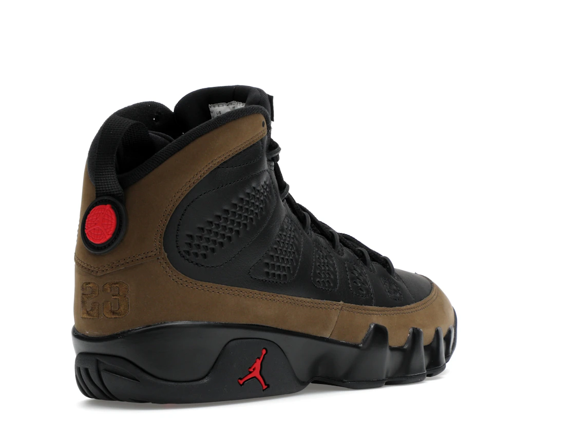 Vue 32 de Jordan 9 Retro Olive (2024)