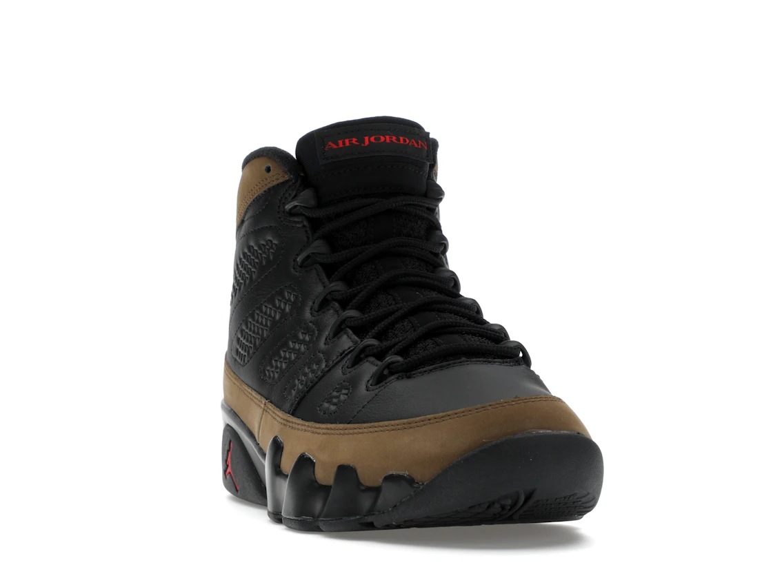 Vue 8 de Jordan 9 Retro Olive (2024)