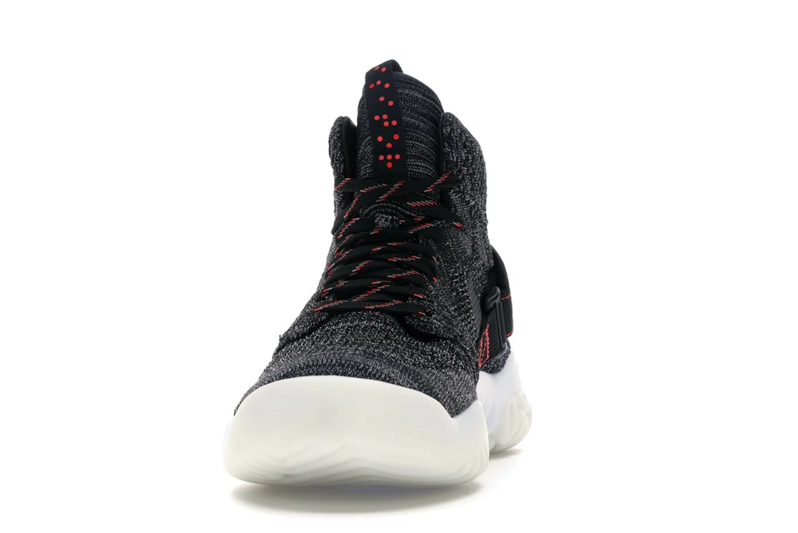 Vue 11 de Jordan Apex React Black Atmosphere Grey Infrared 23