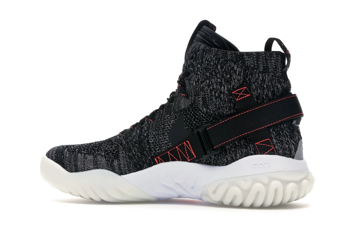 Vue 21 de Jordan Apex React Black Atmosphere Grey Infrared 23
