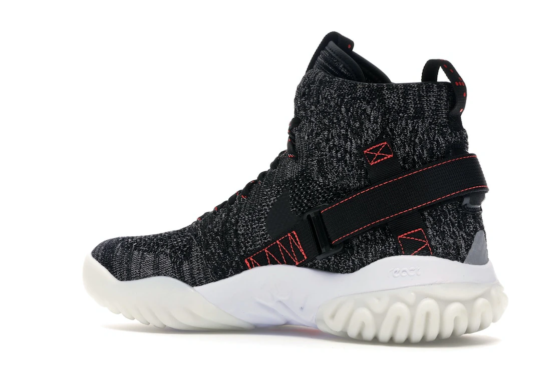 Vue 22 de Jordan Apex React Black Atmosphere Grey Infrared 23