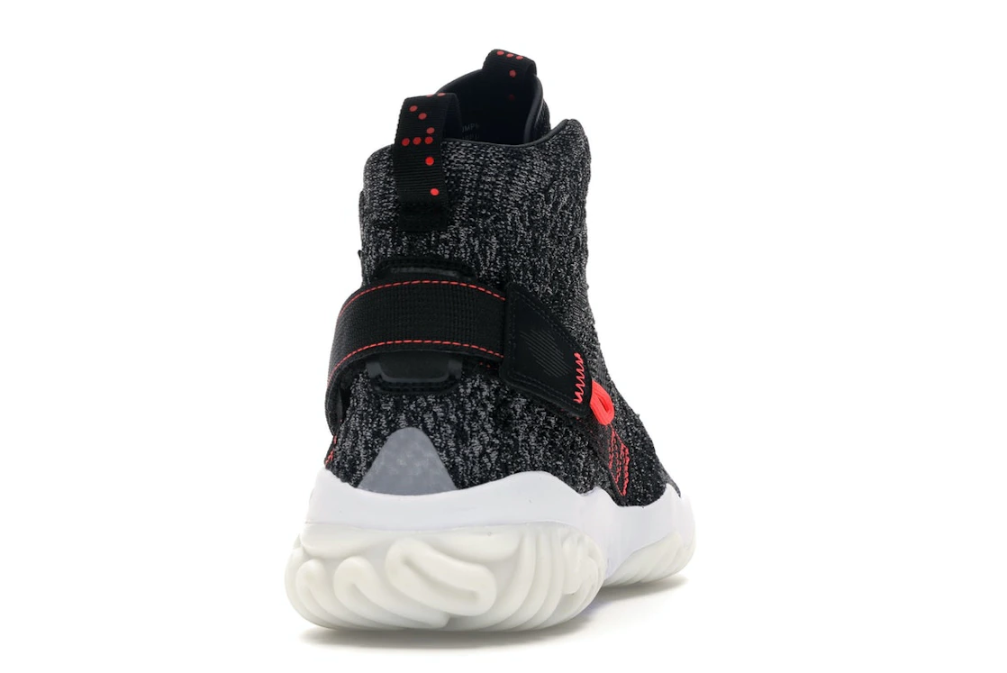 Vue 29 de Jordan Apex React Black Atmosphere Grey Infrared 23