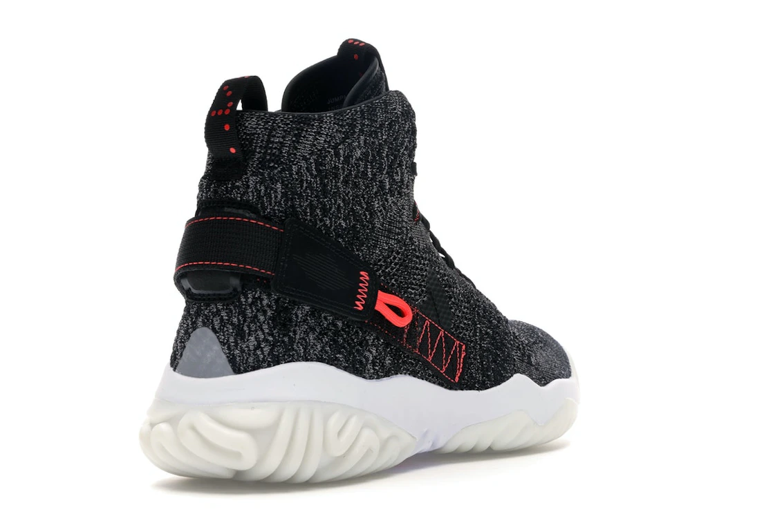 Vue 31 de Jordan Apex React Black Atmosphere Grey Infrared 23