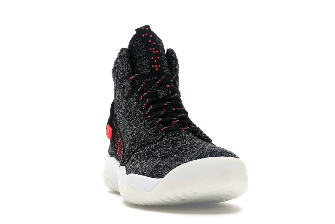 Vue 8 de Jordan Apex React Black Atmosphere Grey Infrared 23