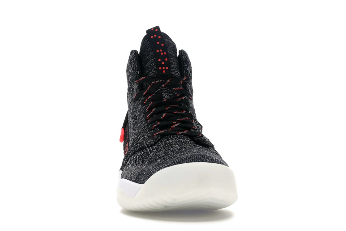 Vue 9 de Jordan Apex React Black Atmosphere Grey Infrared 23