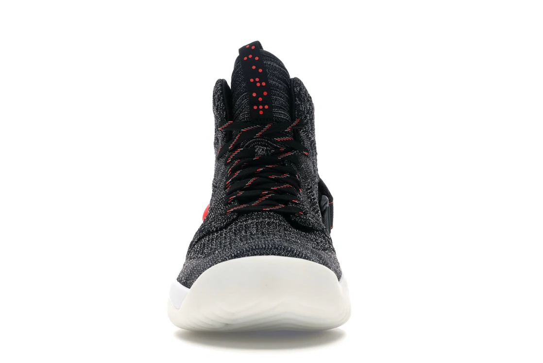 Vue 10 de Jordan Apex React Black Atmosphere Grey Infrared 23