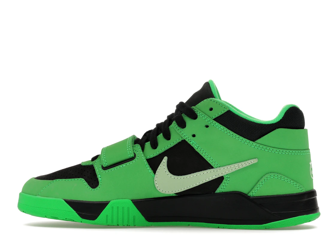 Vue 20 de Jordan CJ1 T-Rexx Travis Scott Green Spark