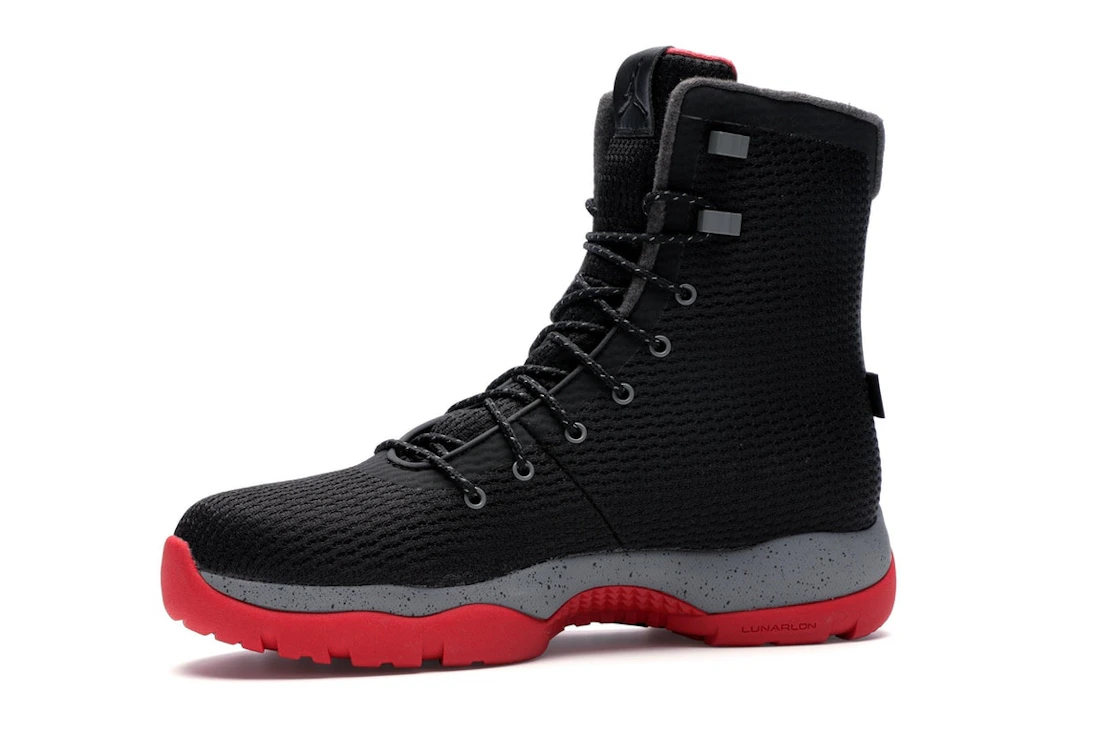 Vue 17 de Jordan Future Boot Black Grey Red