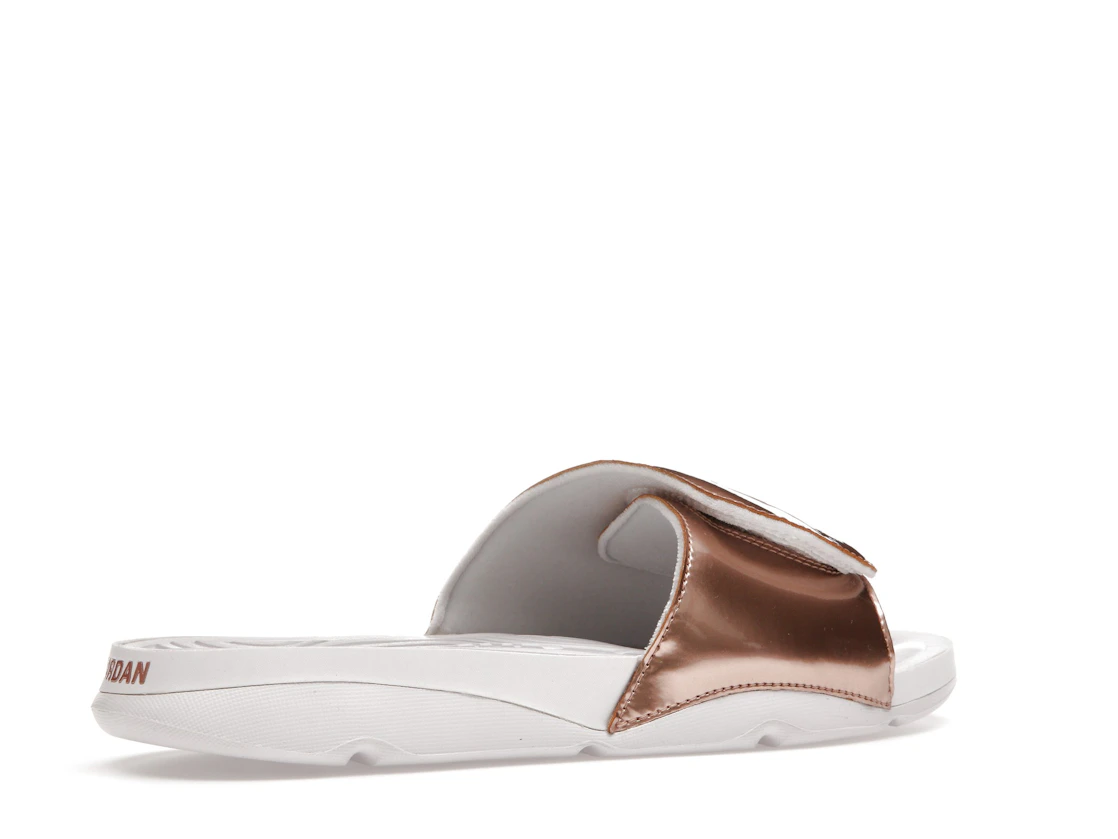 Vue 34 de Jordan Hydro Slide Retro 5 Pinnacle Bronze