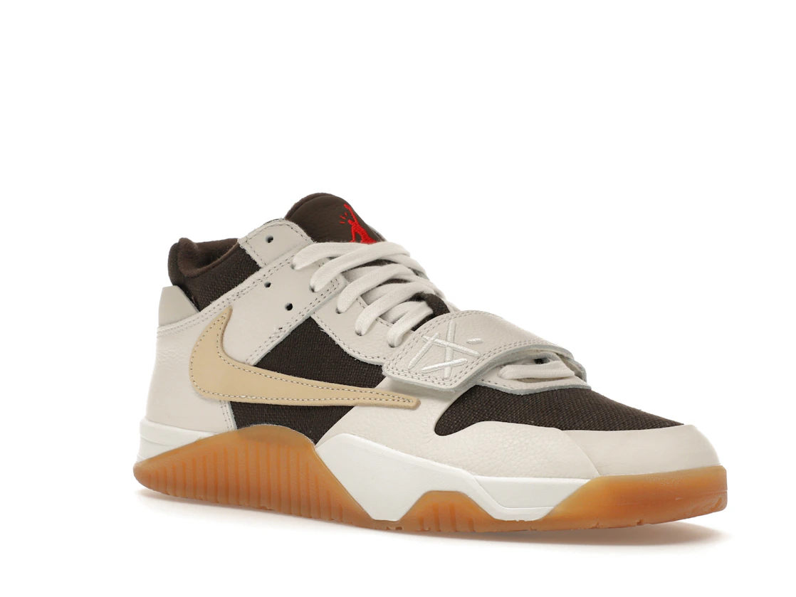 Vue 5 de Jordan Jumpman Jack TR Travis Scott Sail