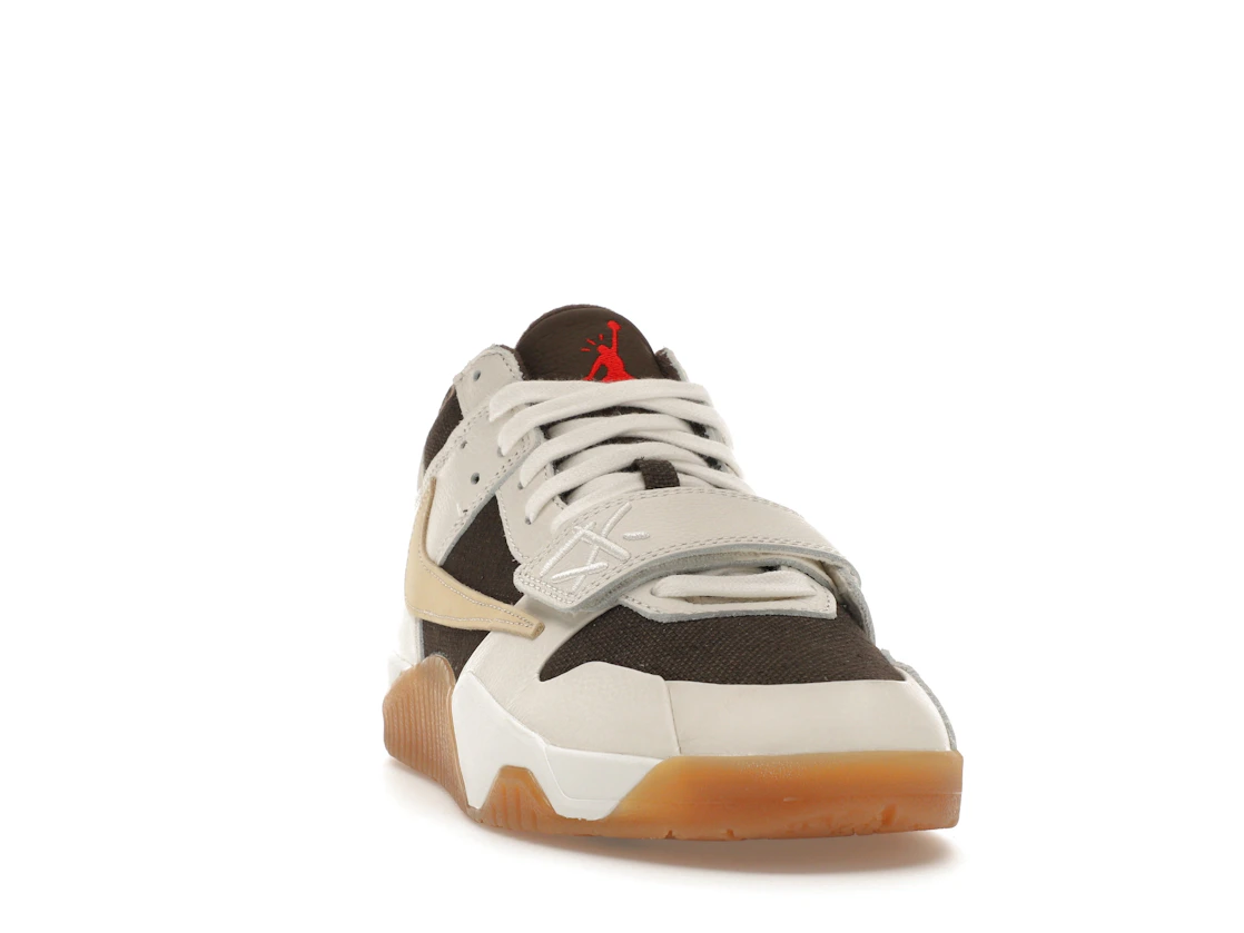 Vue 8 de Jordan Jumpman Jack TR Travis Scott Sail