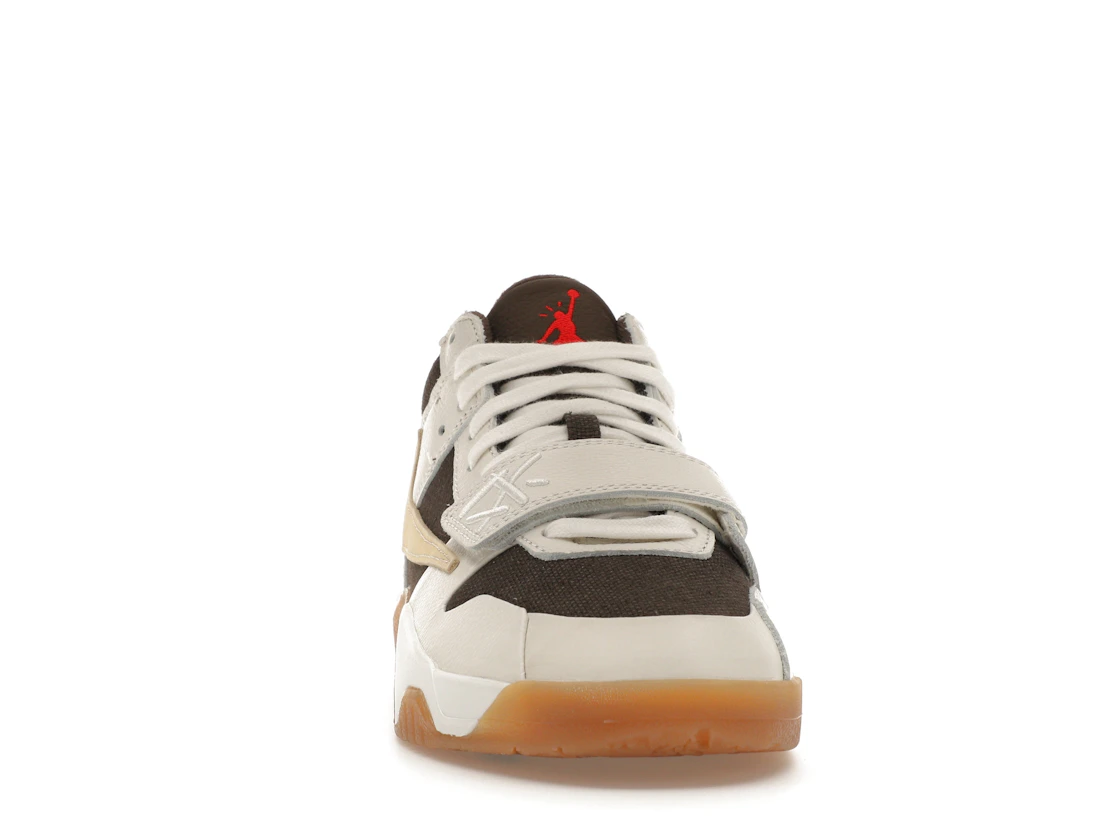 Vue 9 de Jordan Jumpman Jack TR Travis Scott Sail