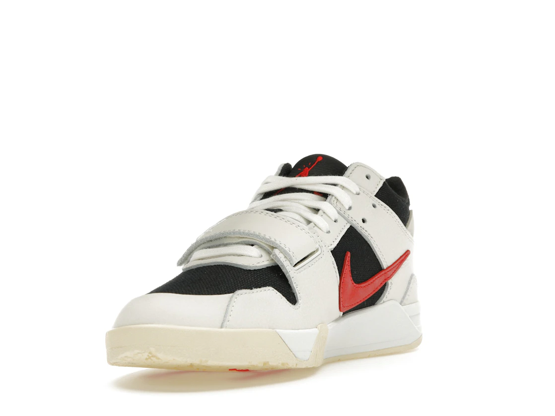 Vue 13 de Jordan Jumpman Jack TR Travis Scott University Red