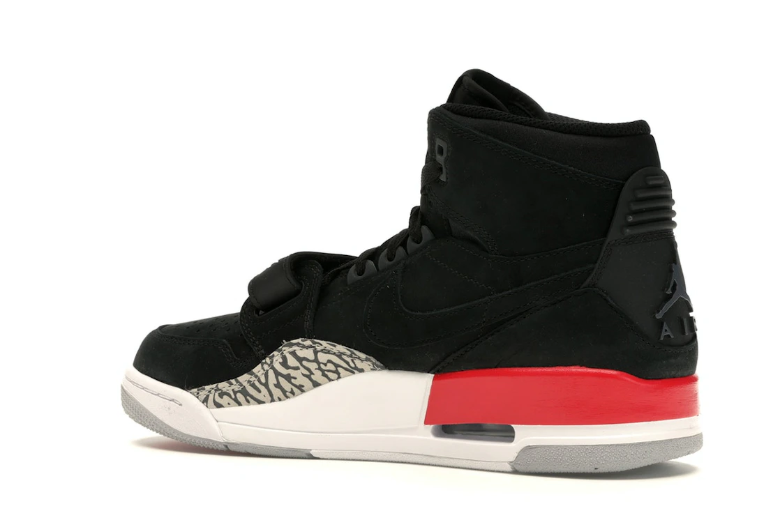 Vue 22 de Jordan Legacy 312 Black Fire Red