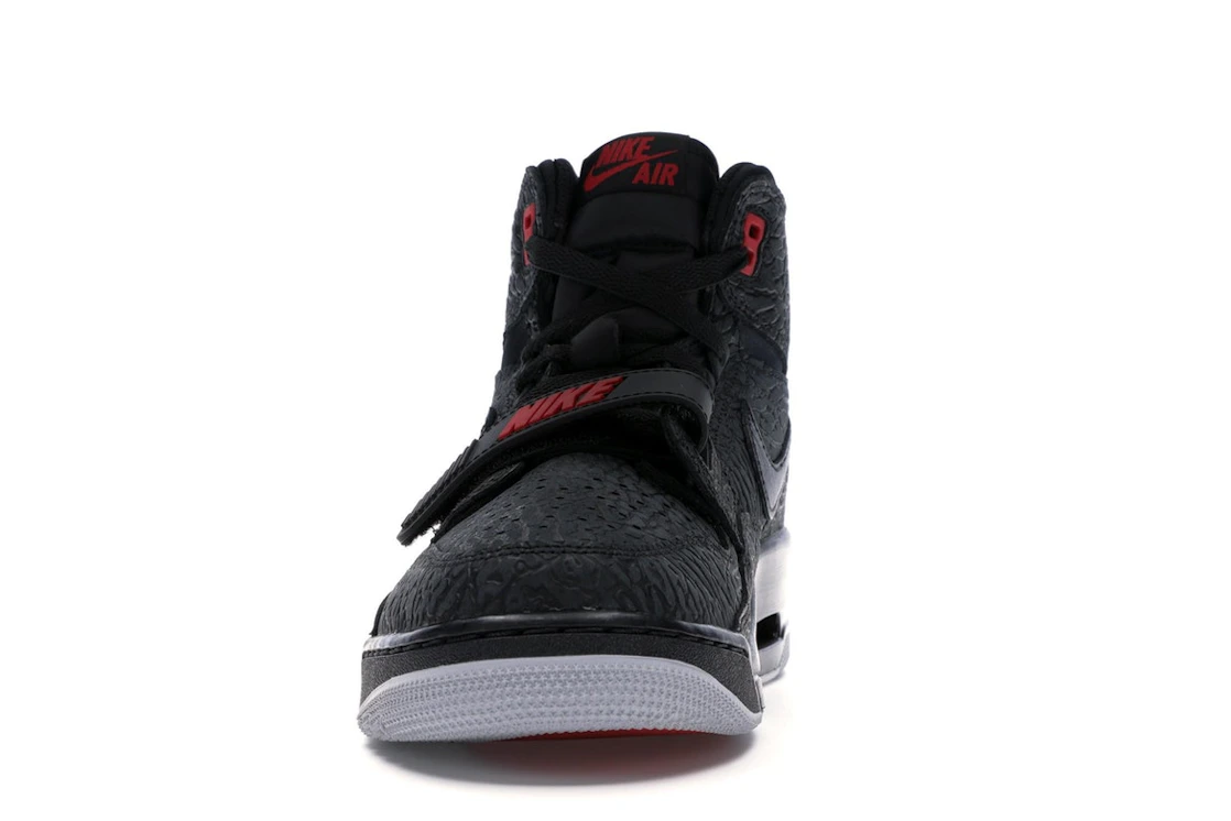 Vue 11 de Jordan Legacy 312 Elephant Print Bred