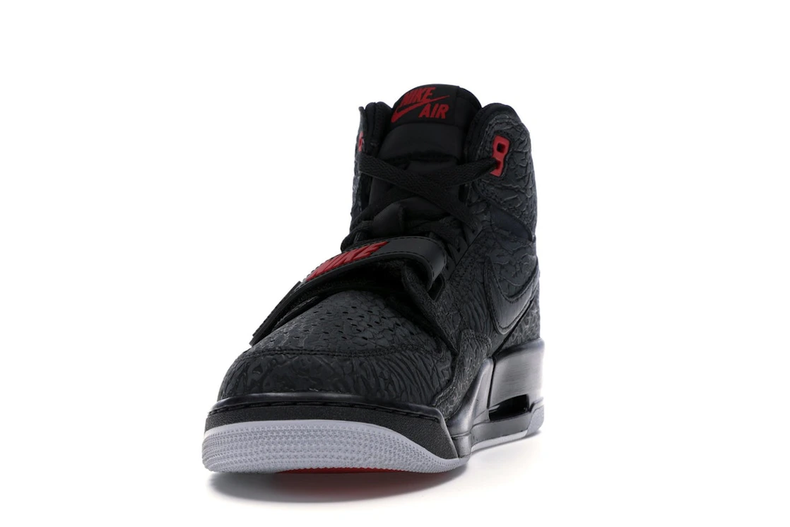 Vue 12 de Jordan Legacy 312 Elephant Print Bred