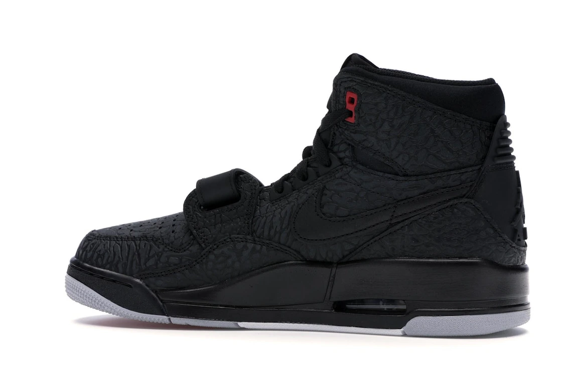 Vue 21 de Jordan Legacy 312 Elephant Print Bred