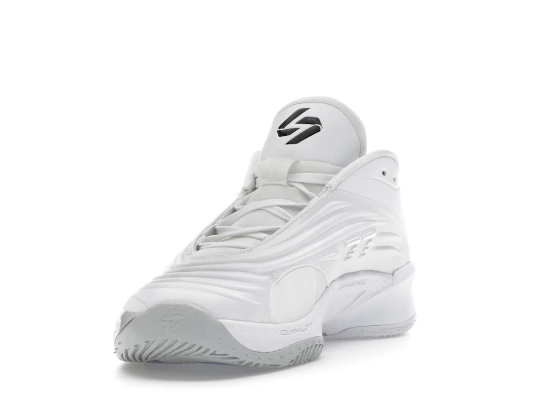 Vue 13 de Jordan Luka 3 TB White Grey Fog