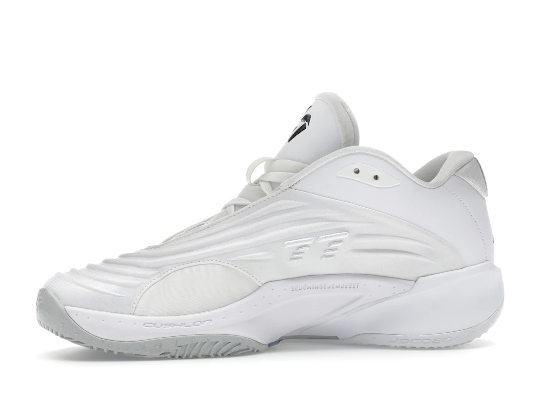 Vue 18 de Jordan Luka 3 TB White Grey Fog
