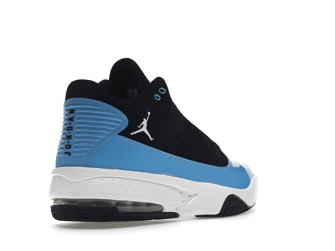 Vue 32 de Jordan Max Aura 2 Black University Blue