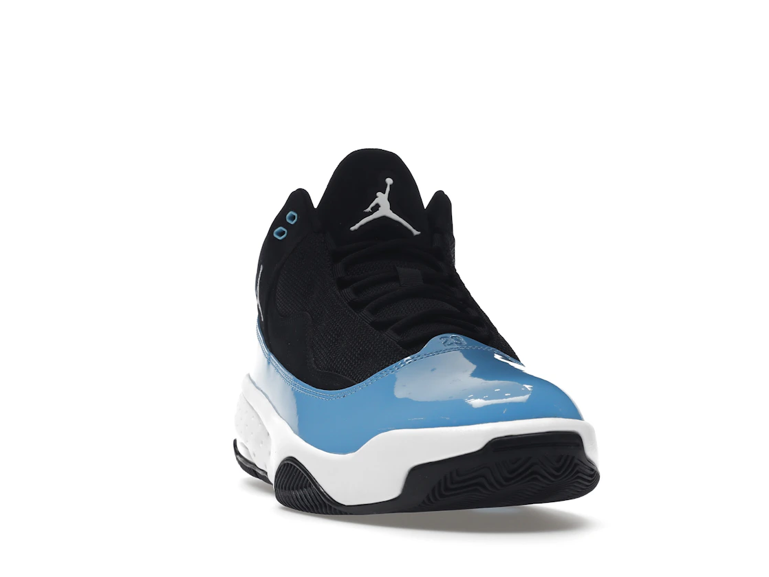 Vue 8 de Jordan Max Aura 2 Black University Blue