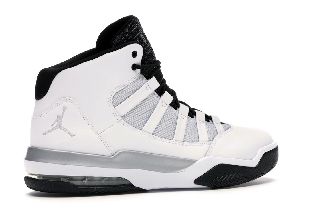 Vue 34 de Jordan Max Aura White Metallic Silver Black