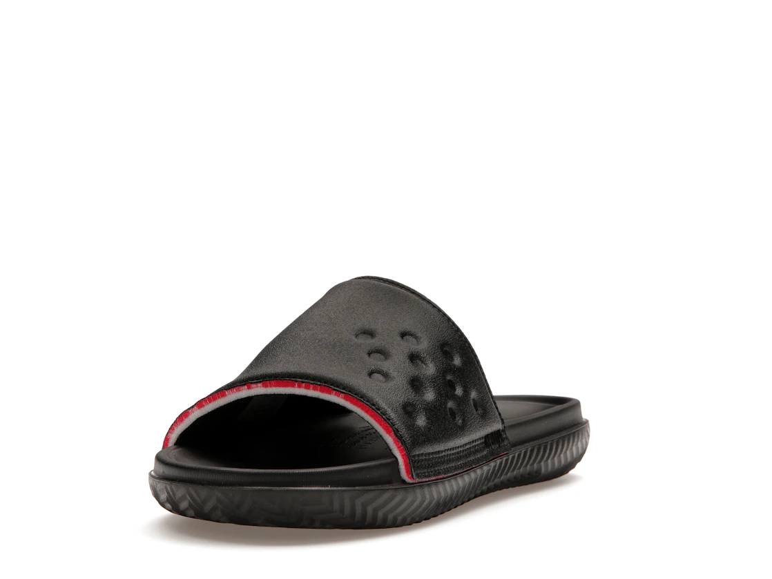 Vue 13 de Jordan Play Slide Black University Red