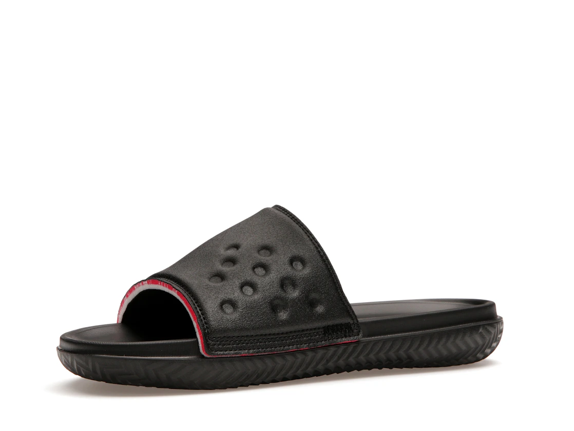 Vue 16 de Jordan Play Slide Black University Red