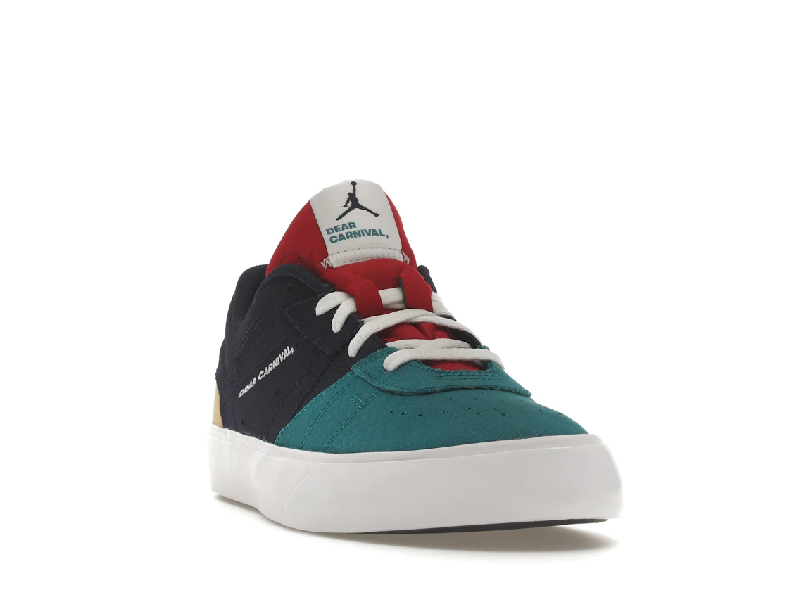 Vue 8 de Jordan Series .04 Dear Carnival