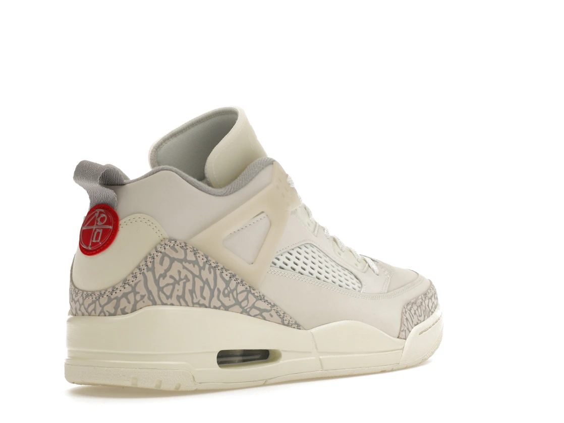 Vue 32 de Jordan Spizike Low Coconut Milk