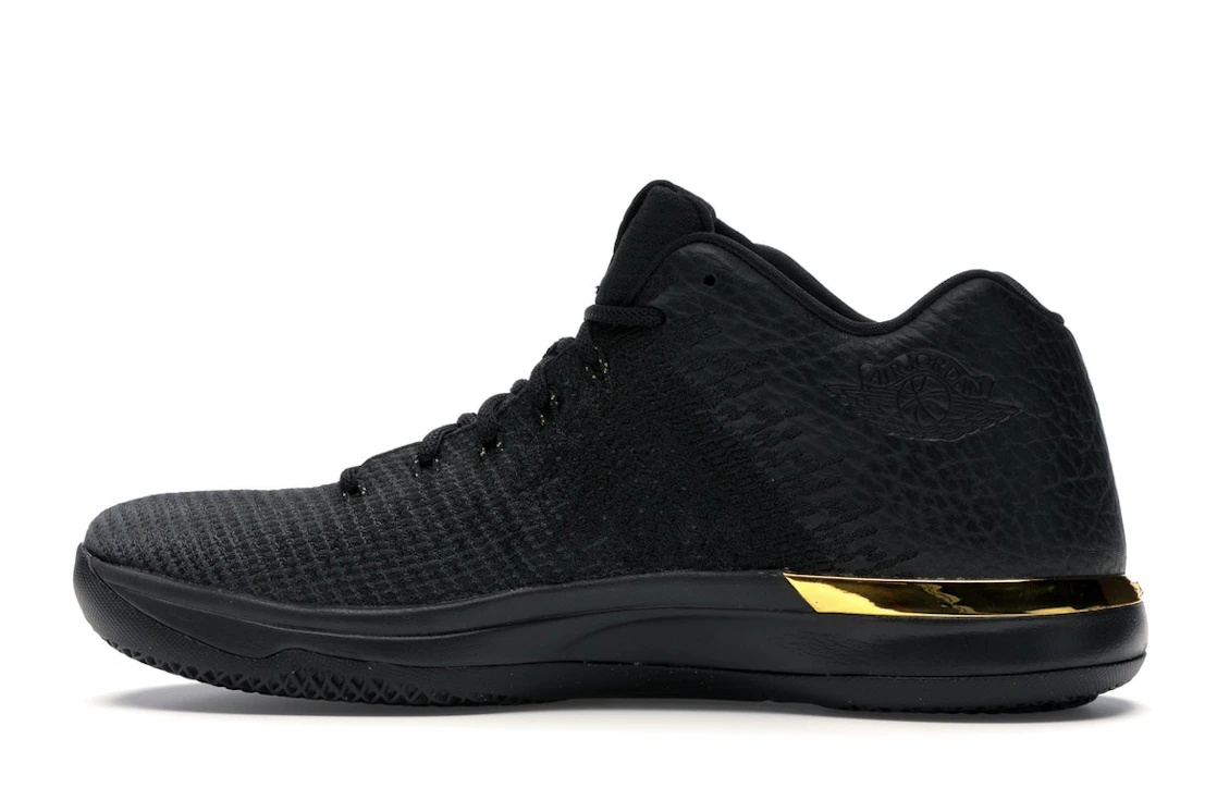 Vue 20 de Jordan XXX1 Low Black Gold