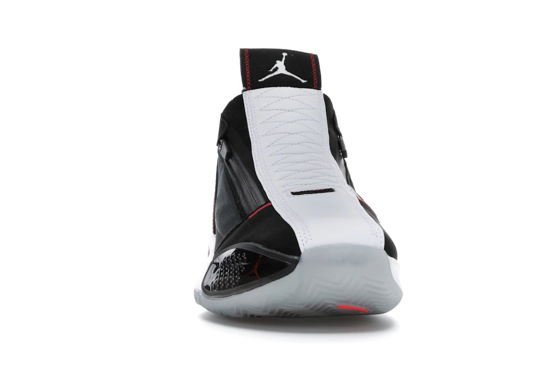 Vue 9 de Jordan XXXIV SE Chicago