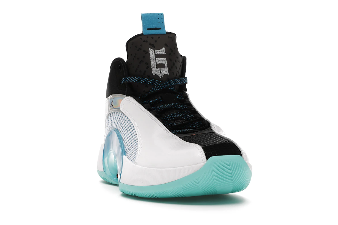 Vue 8 de Jordan XXXV Guo Ailun Morpho