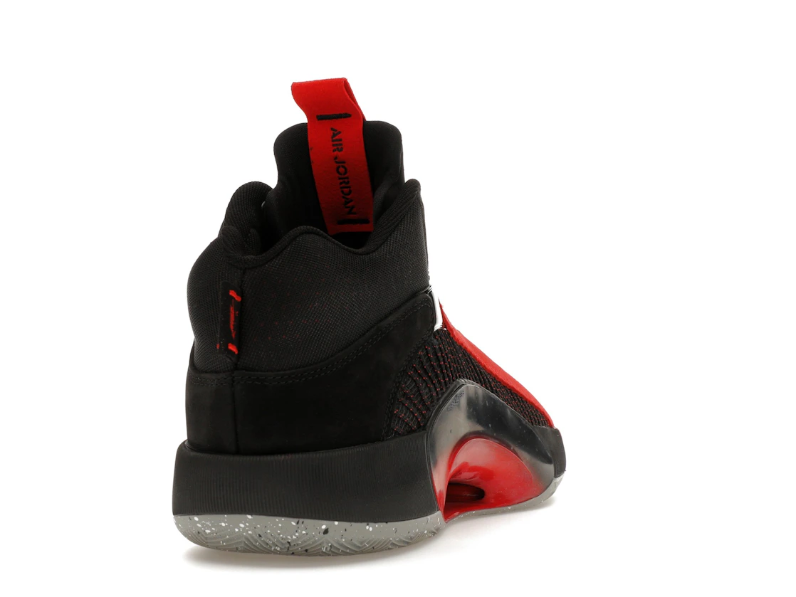 Vue 30 de Jordan XXXV Warrior