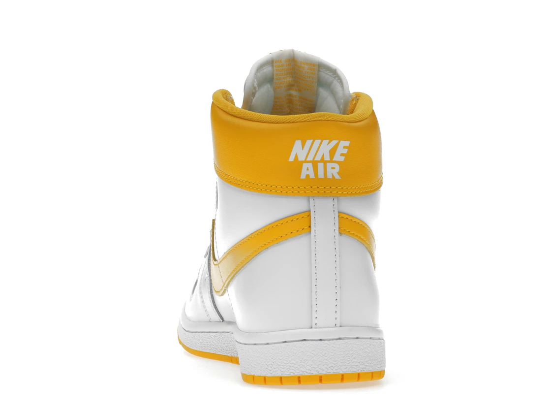 Vue 27 de Nike Jordan Air Ship PE SP University Gold