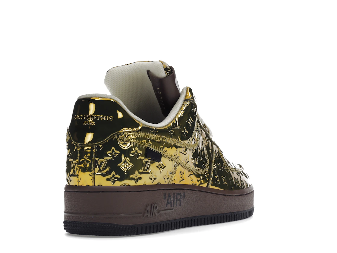 Vue 31 de Louis Vuitton Nike Air Force 1 Low By Virgil Abloh Metallic Gold
