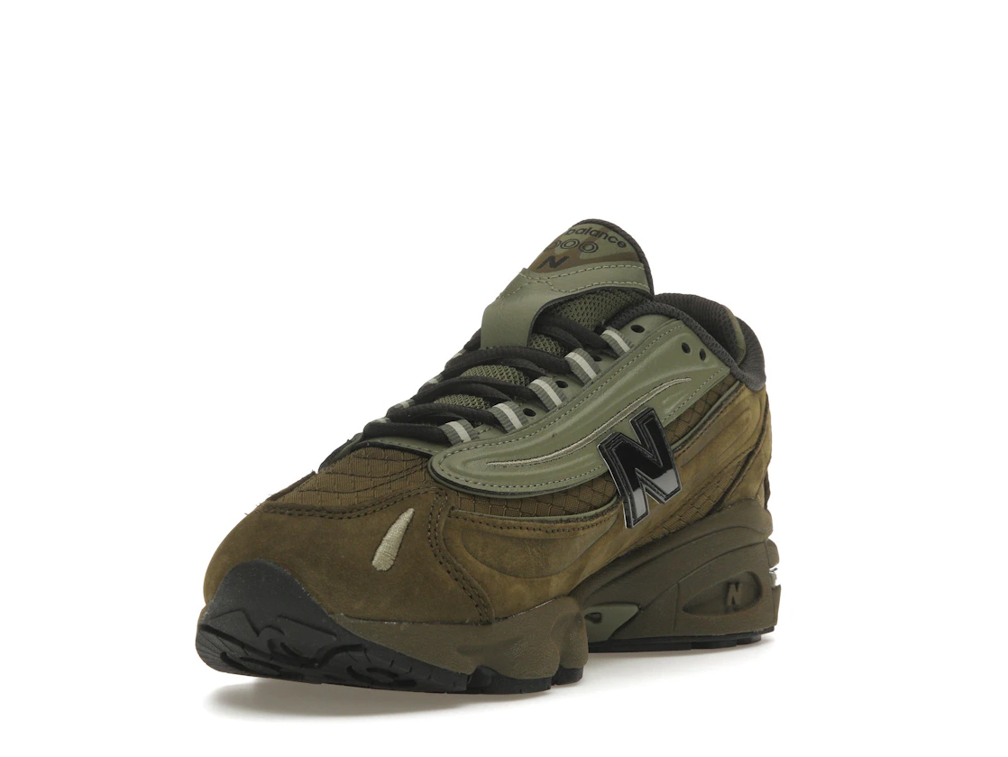Vue 13 de New Balance 1000 Cordura Woodland