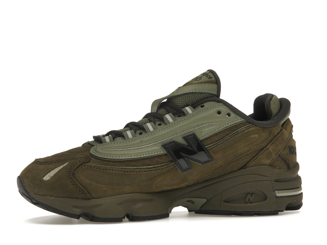 Vue 17 de New Balance 1000 Cordura Woodland