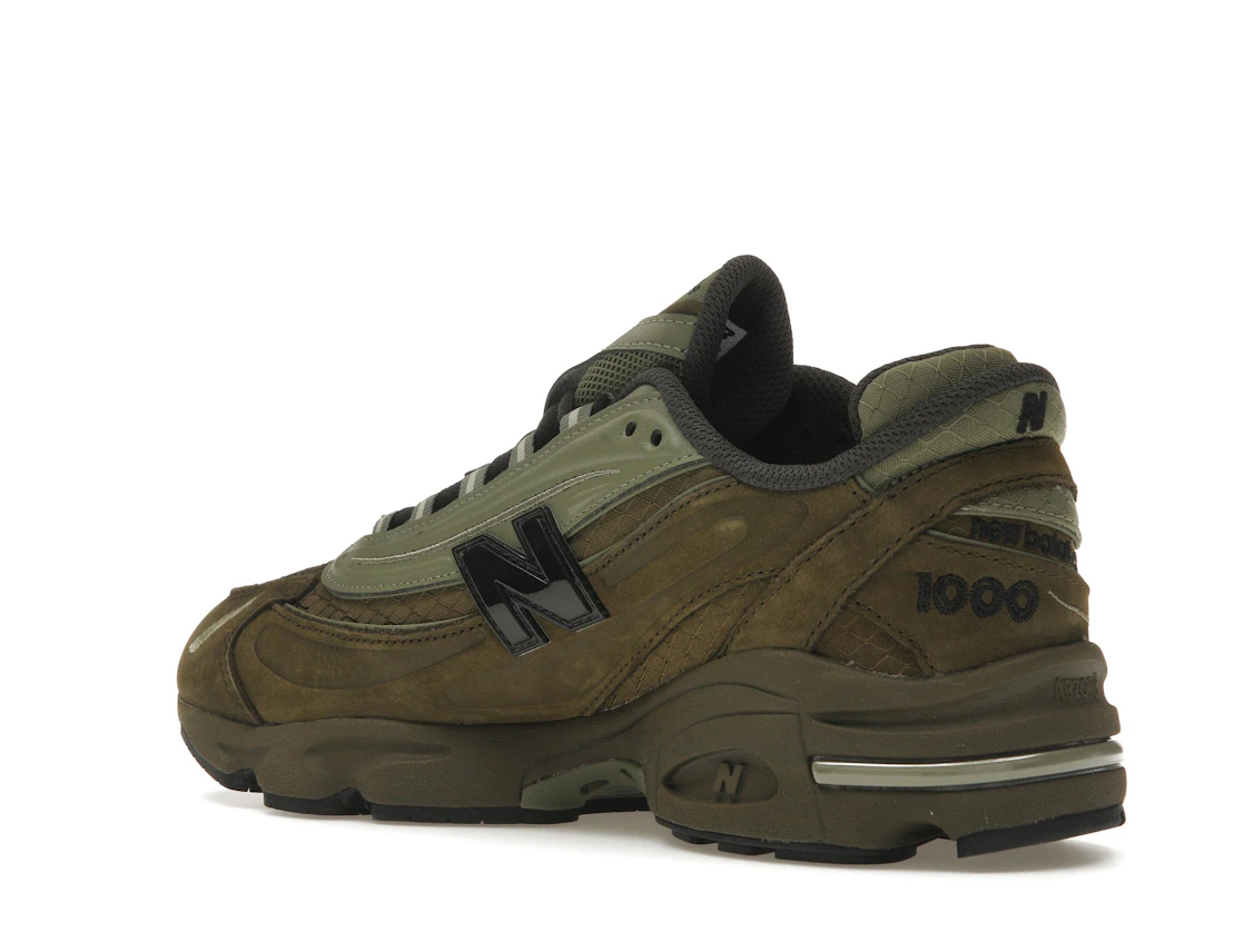 Vue 23 de New Balance 1000 Cordura Woodland