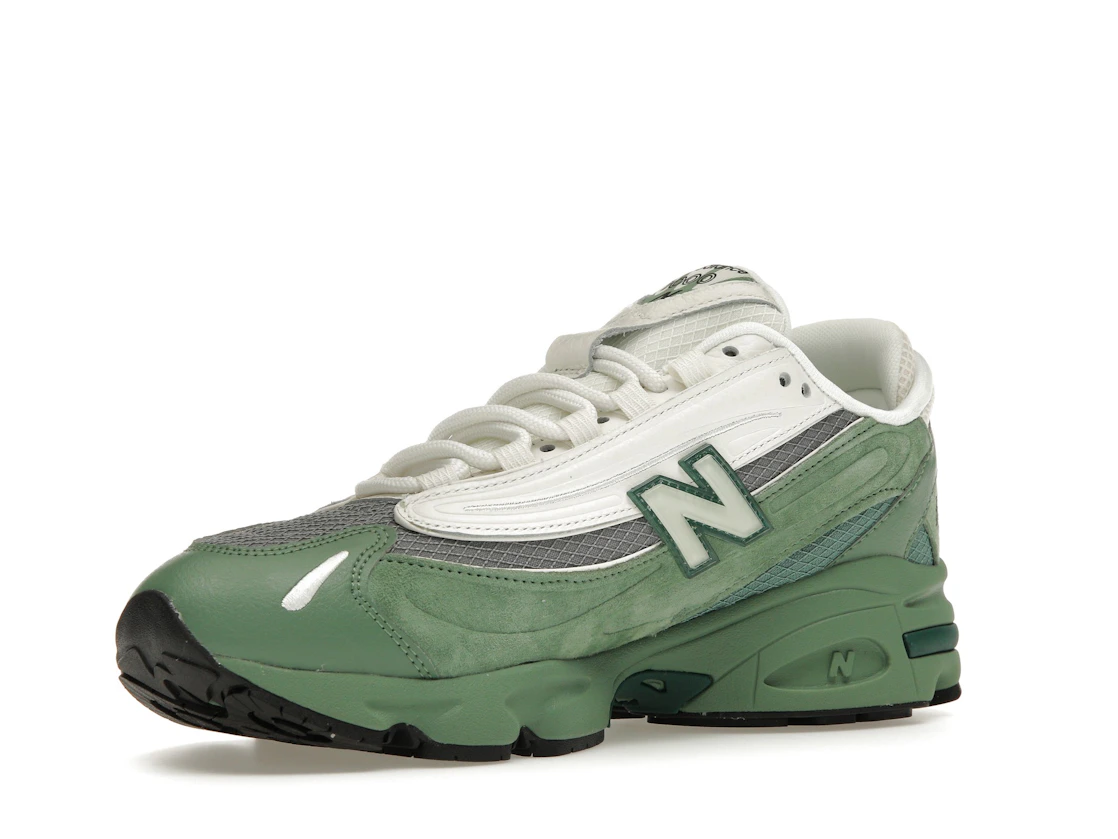 Vue 15 de New Balance 1000 Green Grey